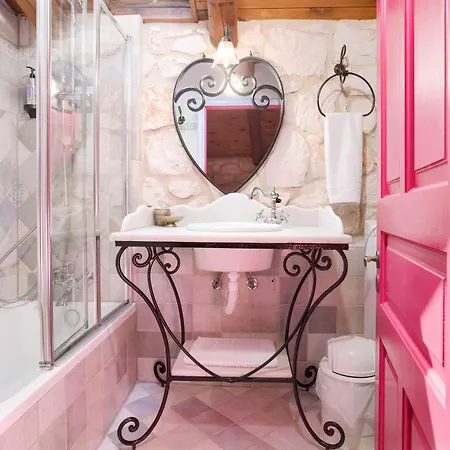 Ariadne Aresti Agios Leon